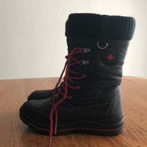 STORM BY COUGAR WOMEN BOOTS, NEW CONDITION